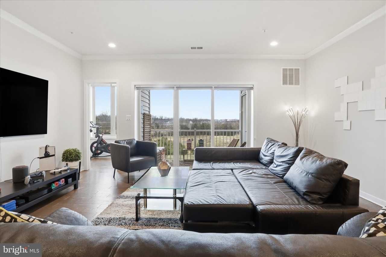 23571 Waterford Downs Ter - Photo 6 of 50