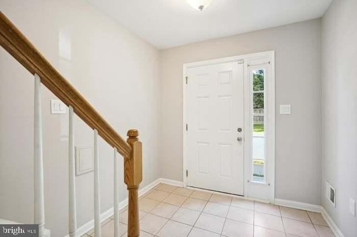 22989 Whitehall Ter - Photo 3 of 9