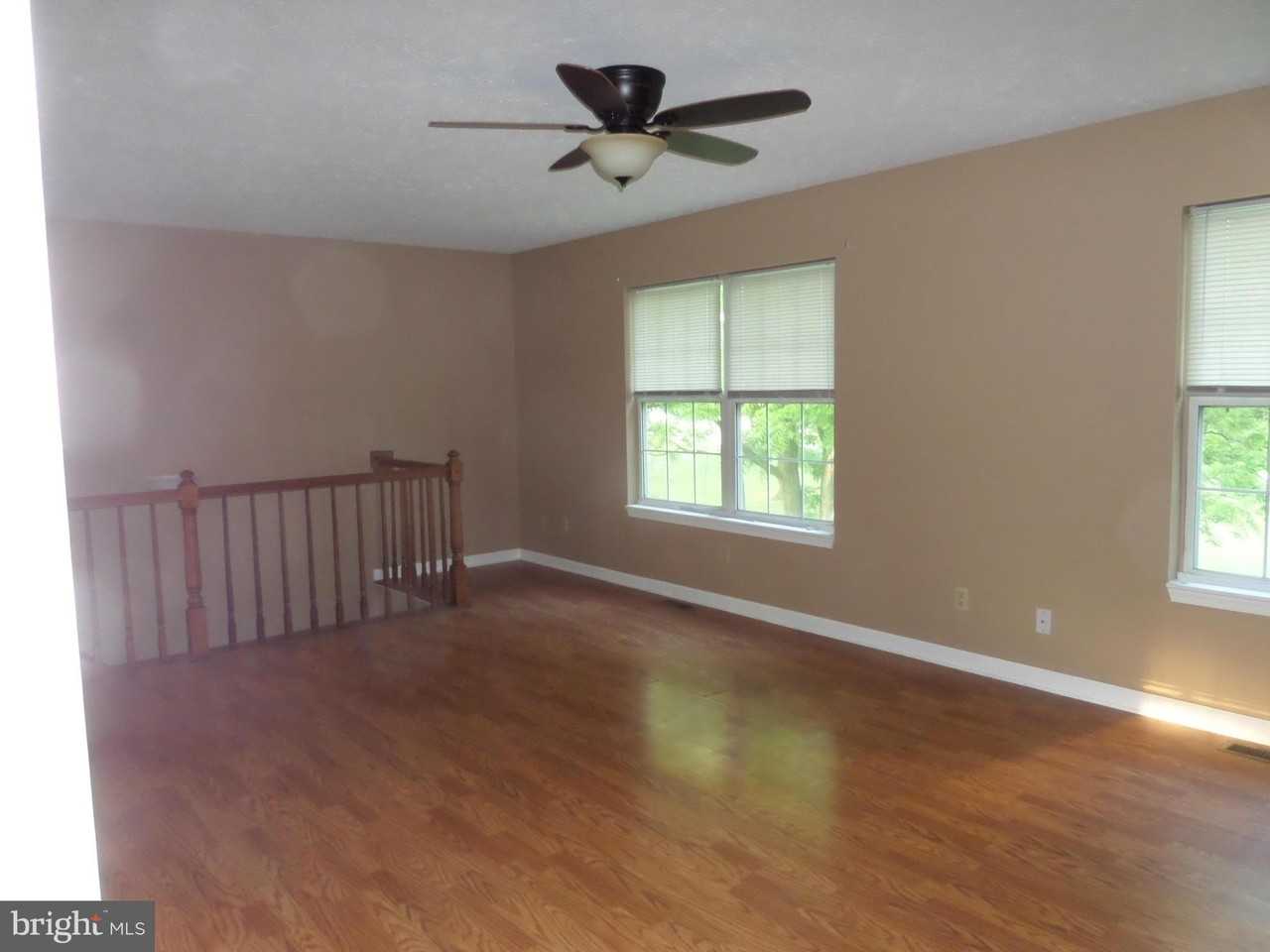 279 Saint Andrews Dr - Photo 7 of 17