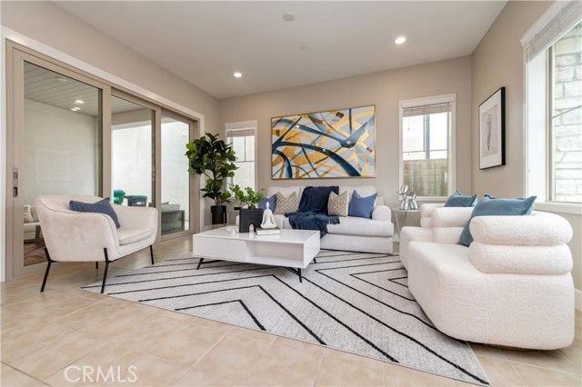 158 Scale - Photo 6 of 8