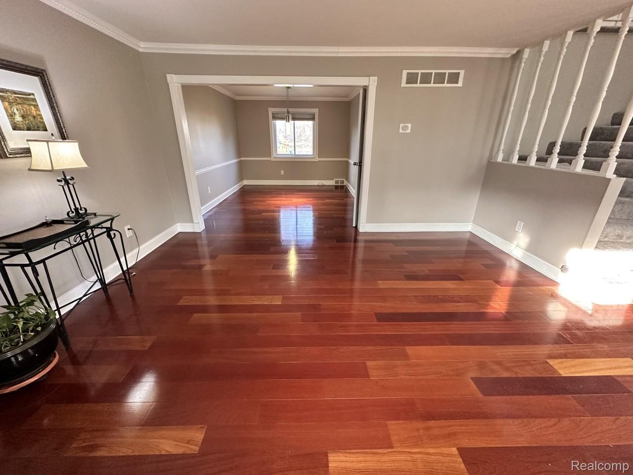 898 Portsmouth Dr - Photo 2 of 23