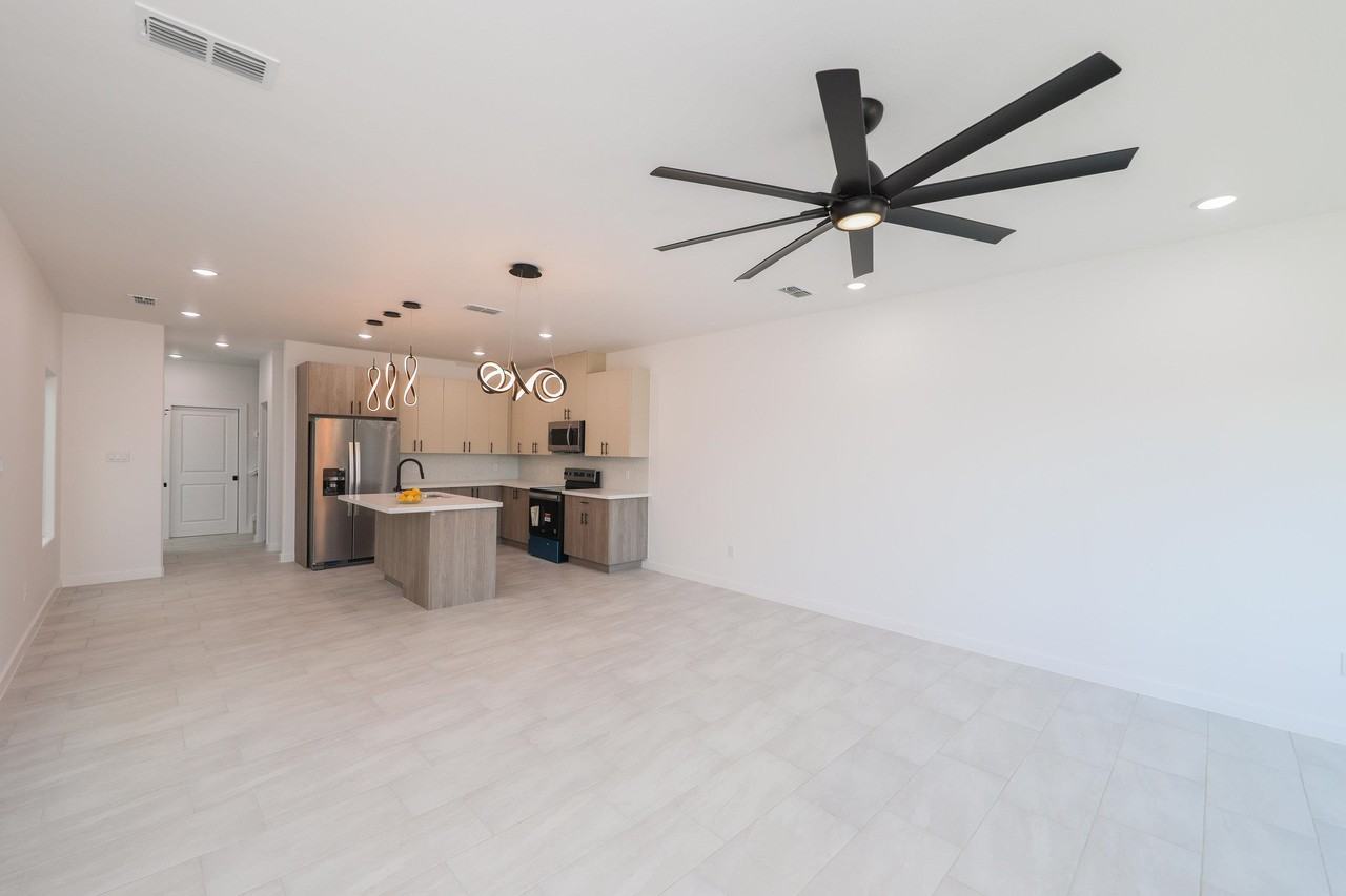 8218 Casa Verde Rd - Photo 6 of 39