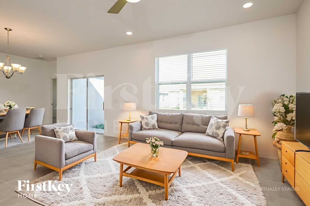 1226 Ponca Rd - Photo 4 of 19