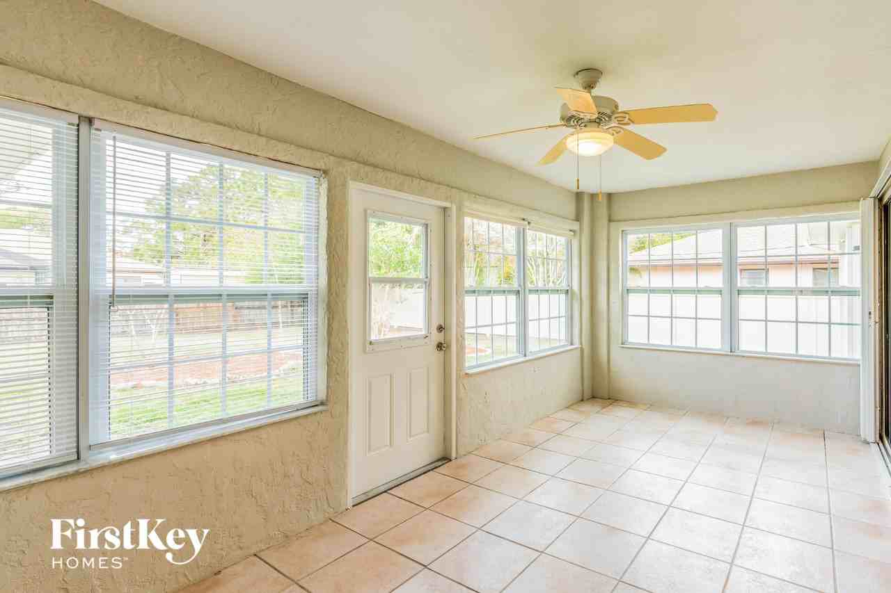 1371 Maracaibo St - Photo 7 of 15