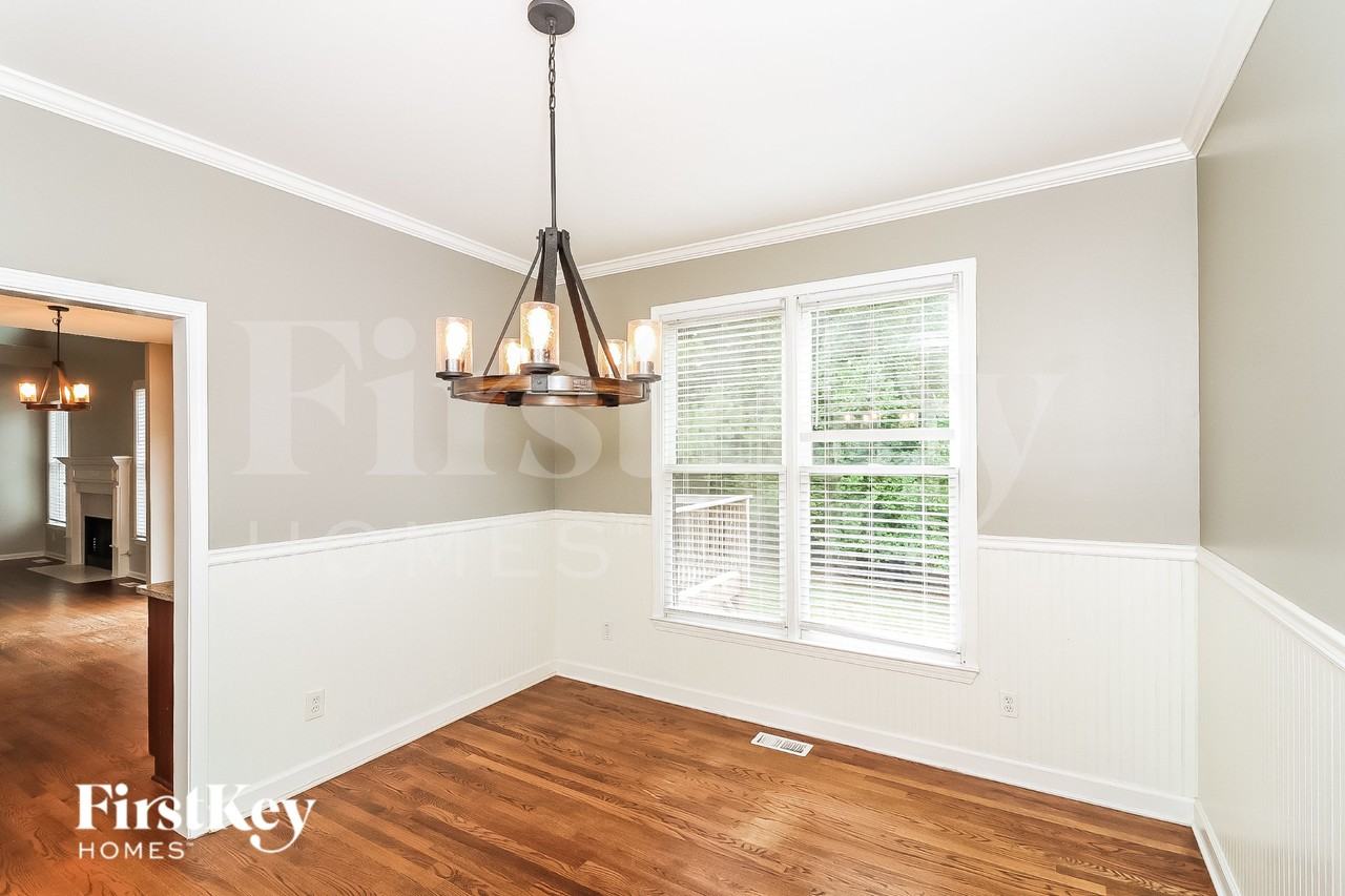 102 Windsong Trl - Photo 5 of 16