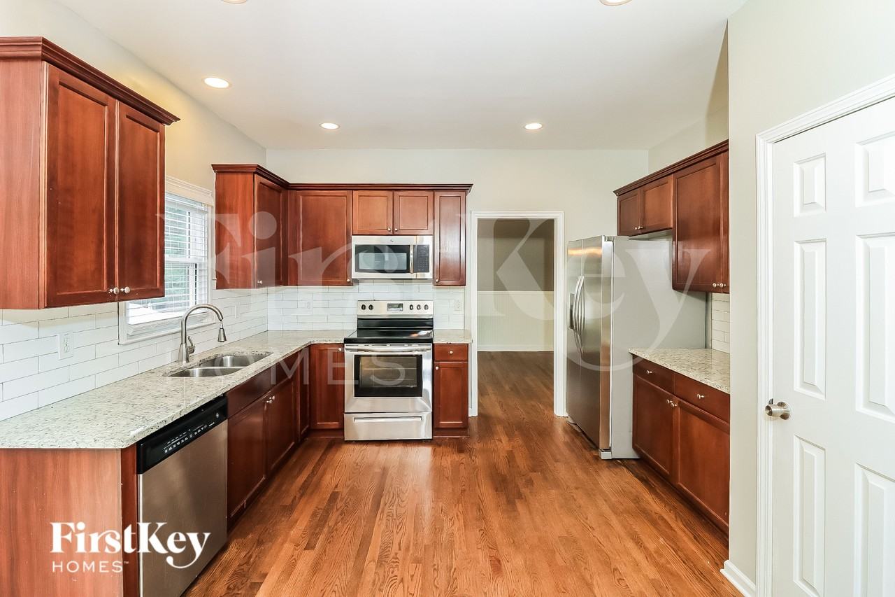 102 Windsong Trl - Photo 6 of 16