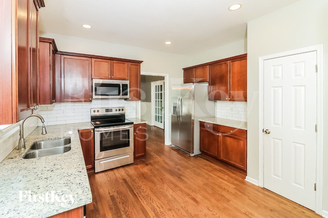 102 Windsong Trl - Photo 7 of 16