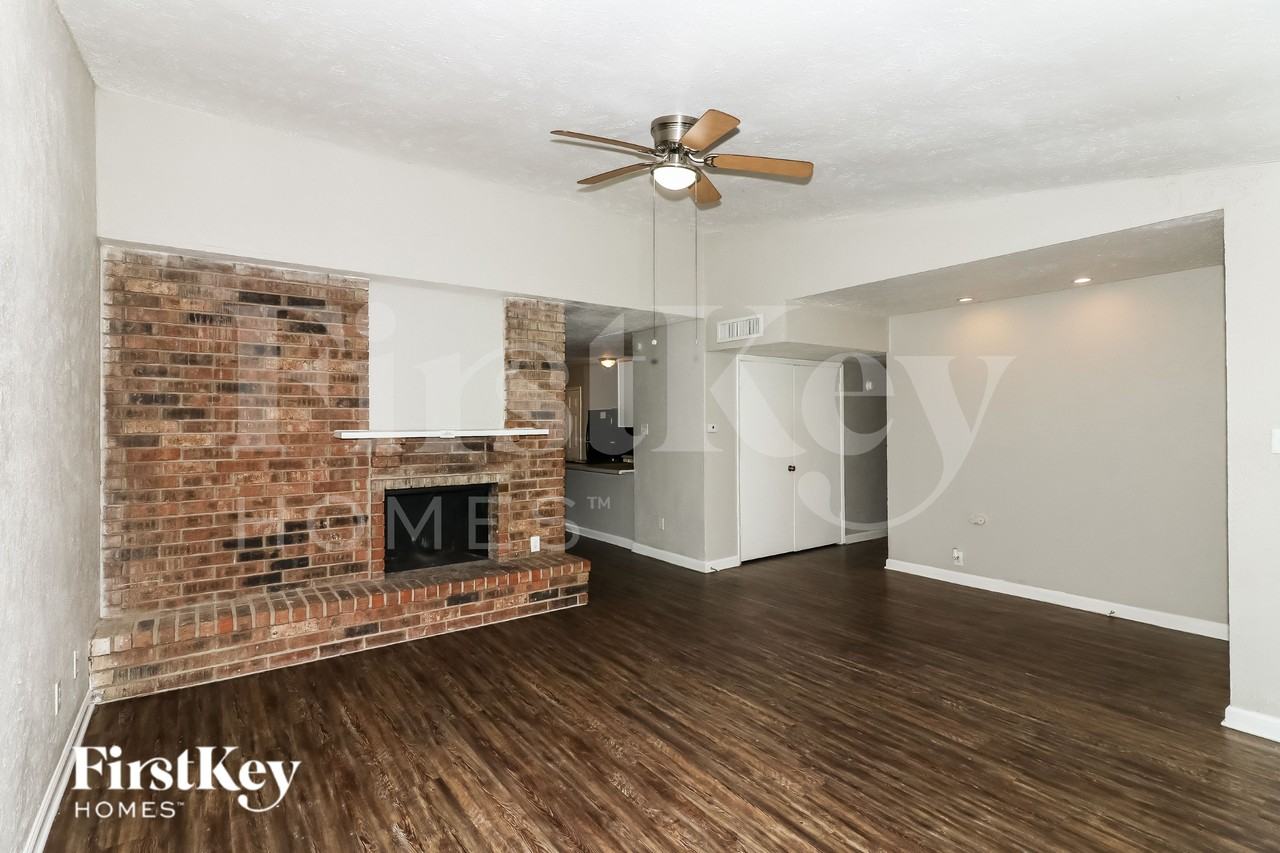 6914 Pickett Dr - Photo 6 of 19