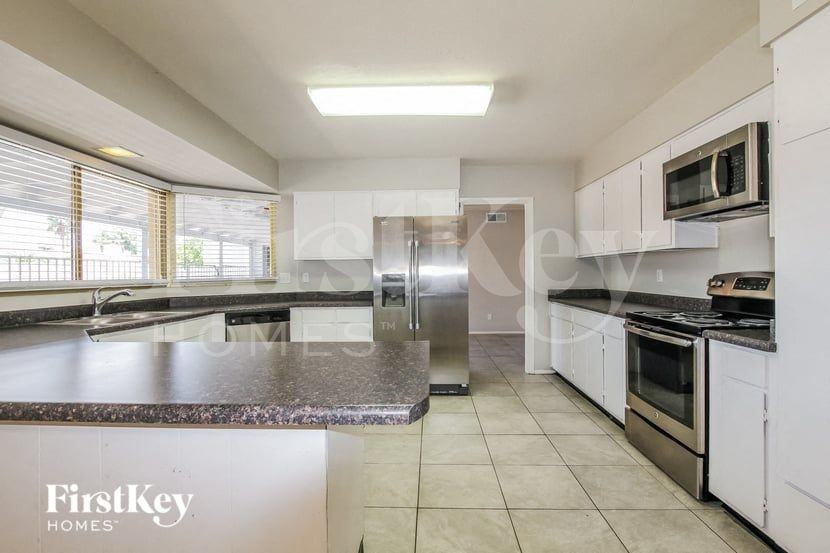 4336 W Carol Ave - Photo 6 of 15