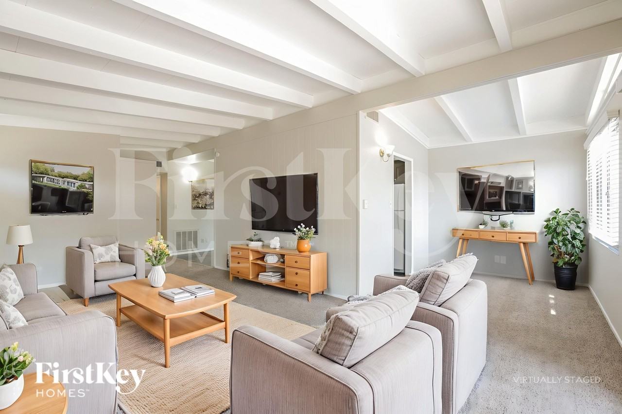 333 S Mallard St - Photo 5 of 18