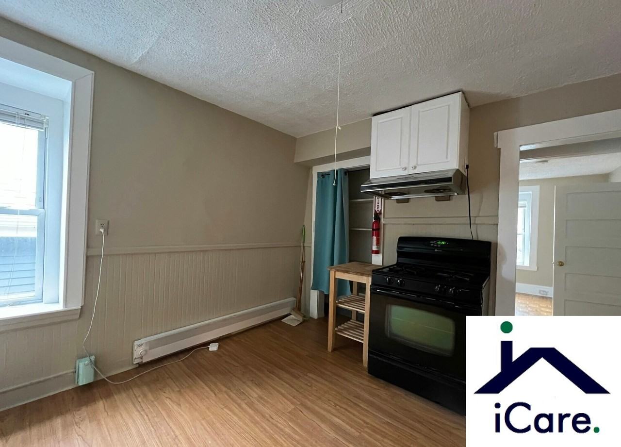 359 Windsor St #3 - Photo 3 of 36