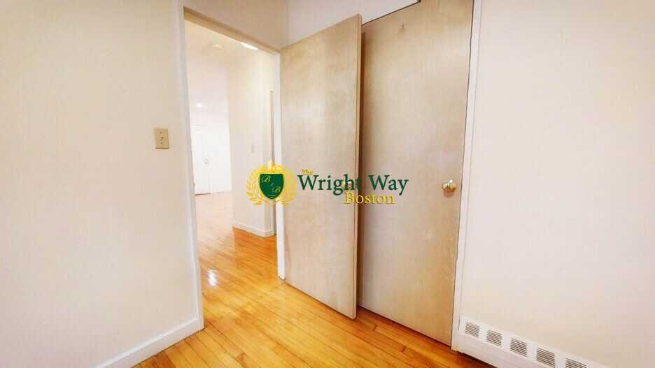 1138 Commonwealth Ave #2 - Photo 7 of 8