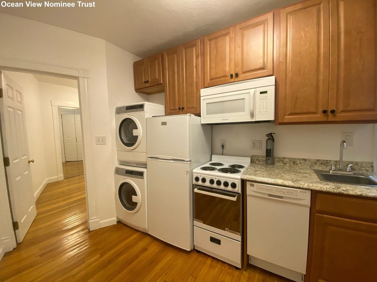 12 Charter St #2R - Photo 2 of 7