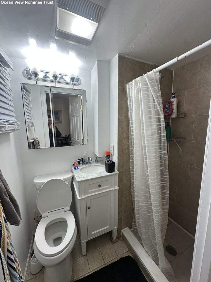 12 Charter St #2R - Photo 5 of 7