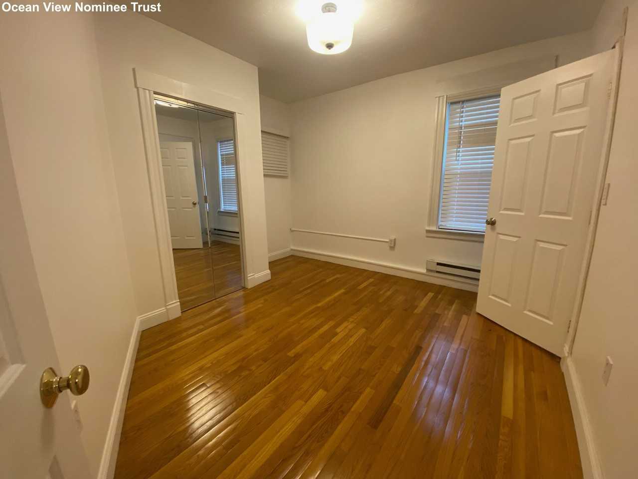 12 Charter St #2R - Photo 6 of 7