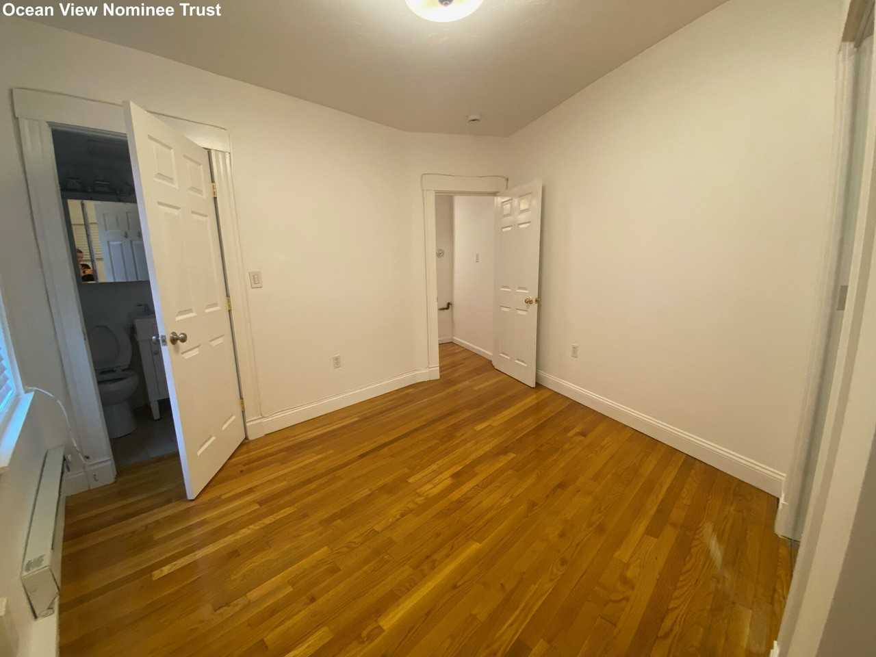 12 Charter St #2R - Photo 7 of 7