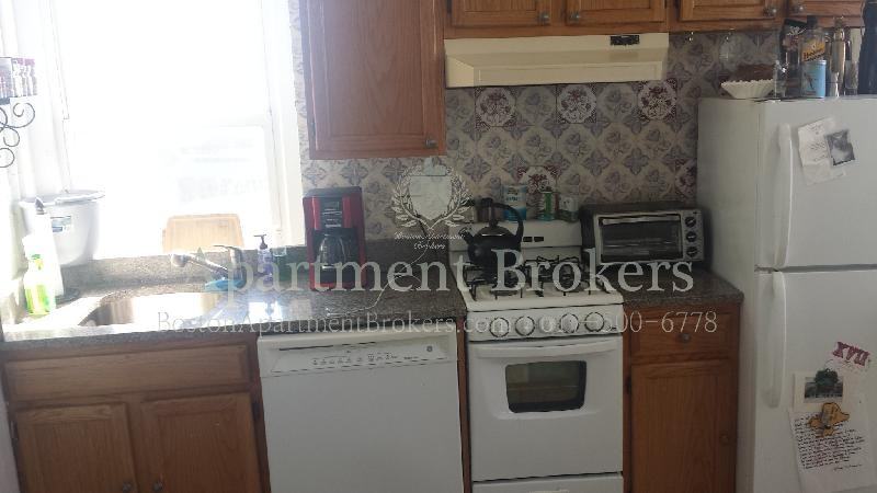 76 Harvard Ave #4