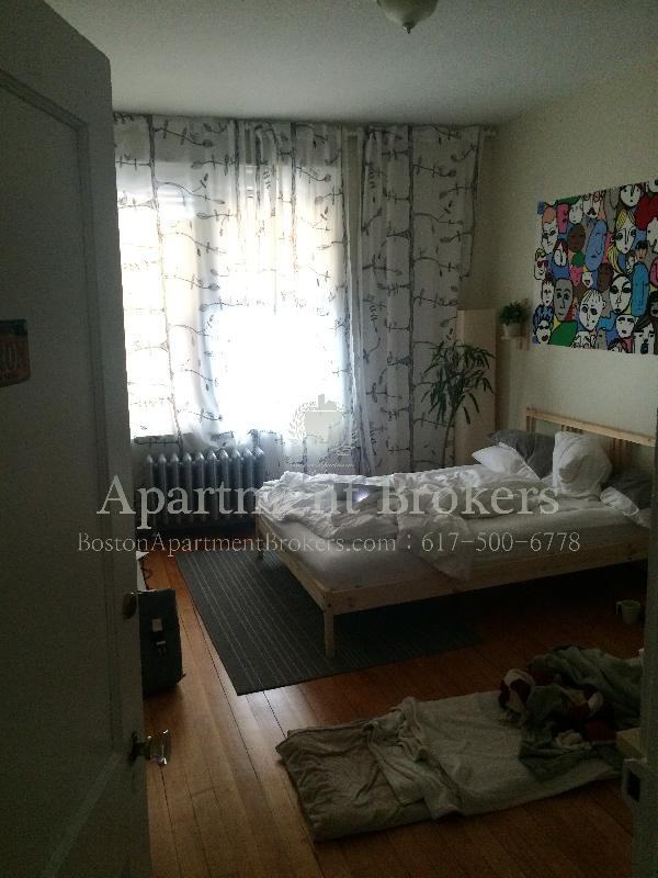 50 Gordon St #4 - Photo 3 of 5