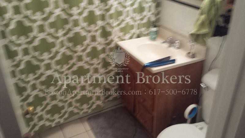 360 Faneuil St #5 - Photo 7 of 12