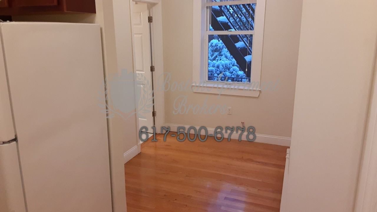 87 Fenway #B1 - Photo 4 of 17