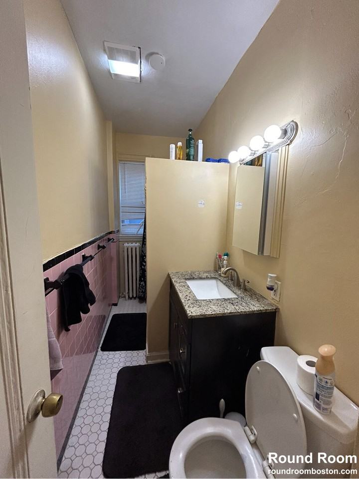 20 Hillside St #1 - Photo 4 of 11