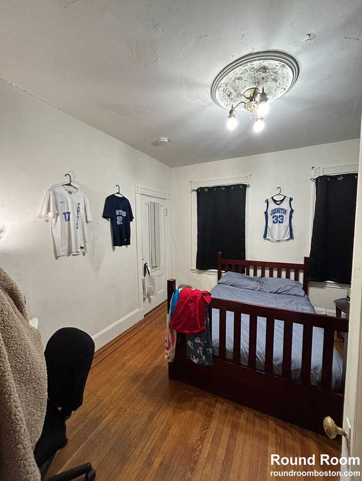 20 Hillside St #1 - Photo 7 of 11