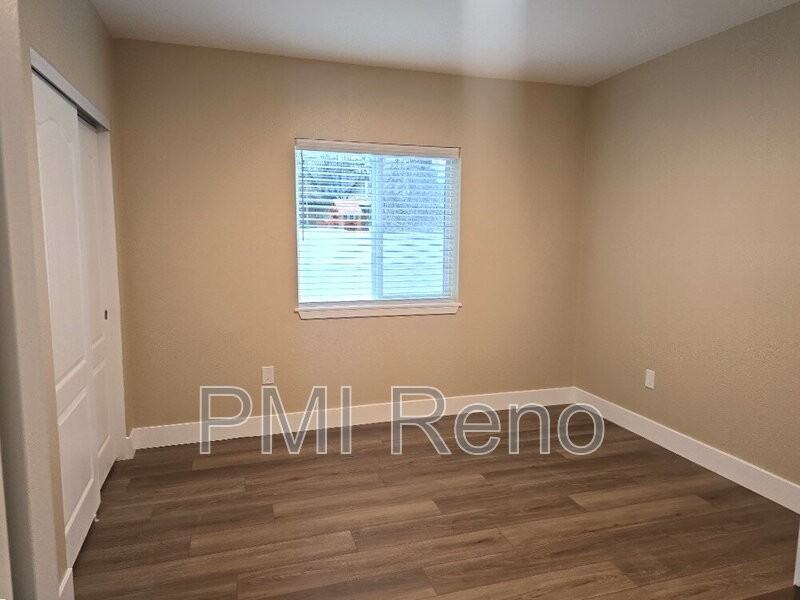 452 Tracy Ln - Photo 6 of 14