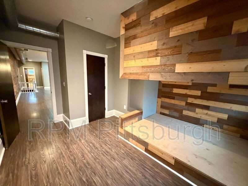 4603 Butler St #2 - Photo 7 of 10