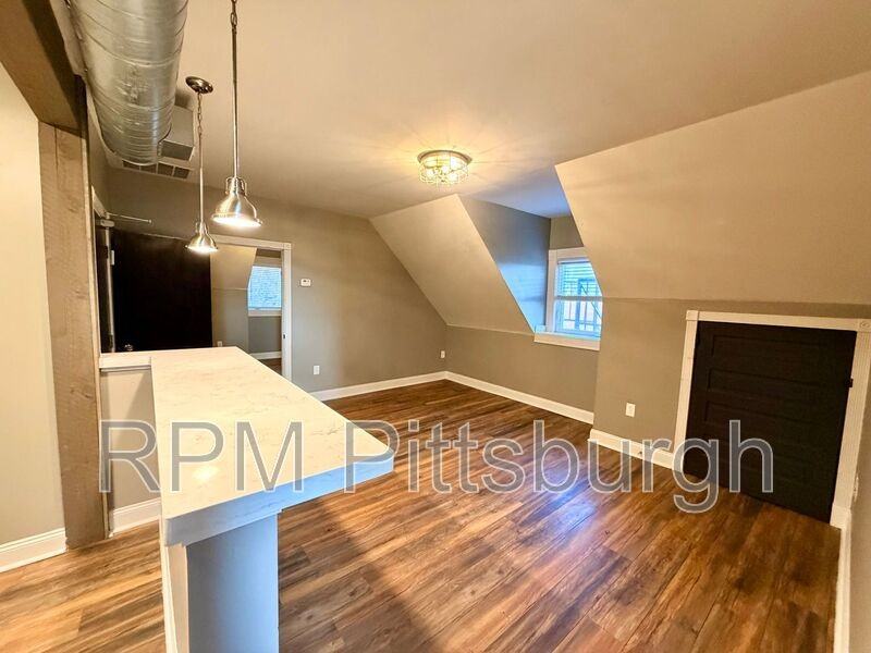 227 N Negley Ave #7 - Photo 6 of 11