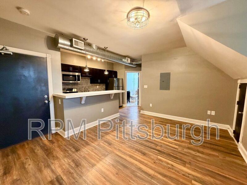 227 N Negley Ave #8 - Photo 2 of 12