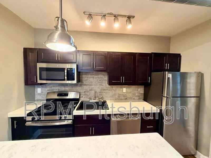 227 N Negley Ave #8 - Photo 5 of 12