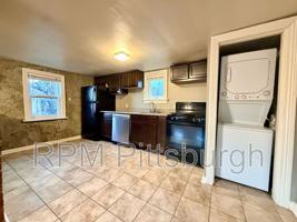 featured image of 19 Kosciusko Way #REAR