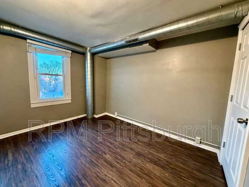 19 Kosciusko Way #REAR - Photo 4 of 9