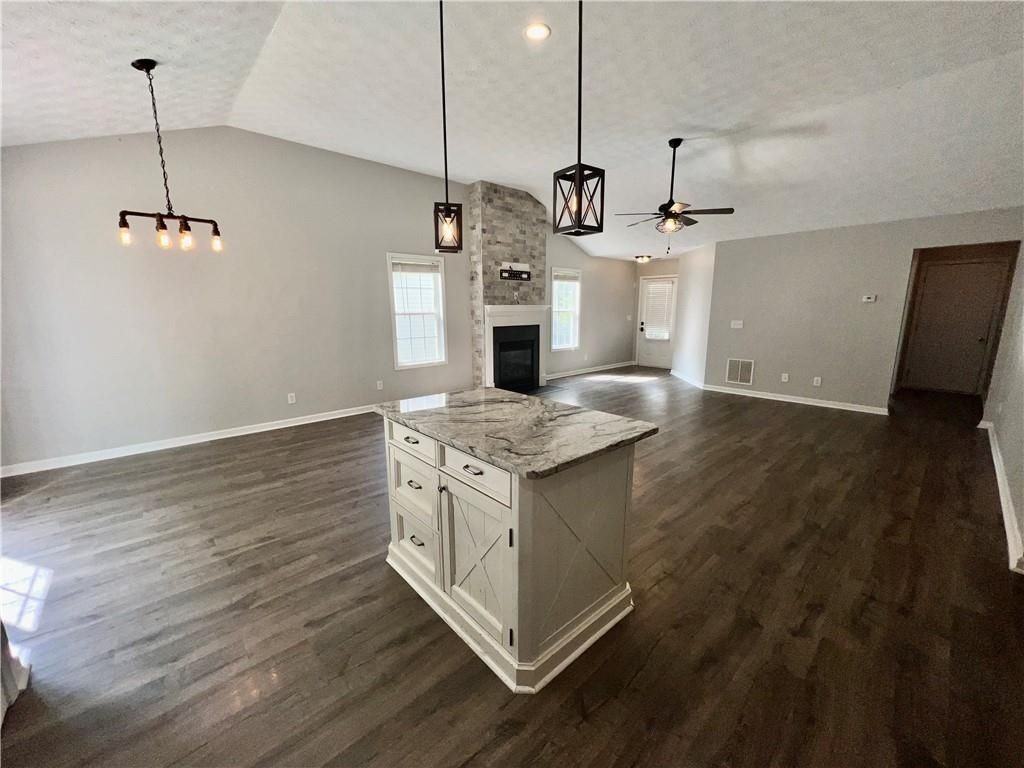 324 White Oak Way - Photo 2 of 14