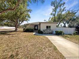 featured image of 370 E Waldo St