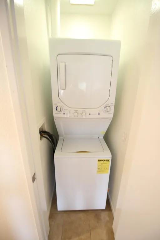 3935 Nobel Dr - Photo 2 of 10