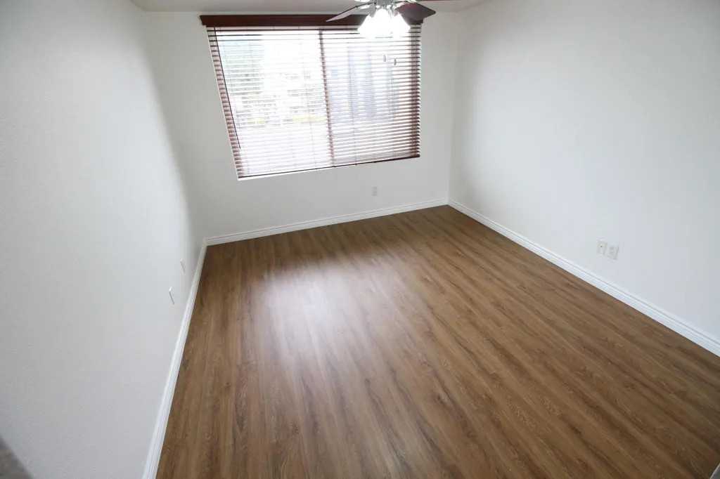 3935 Nobel Dr - Photo 6 of 10