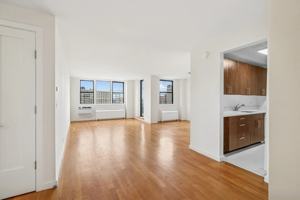 featured image of 3333 Henry Hudson Pkwy