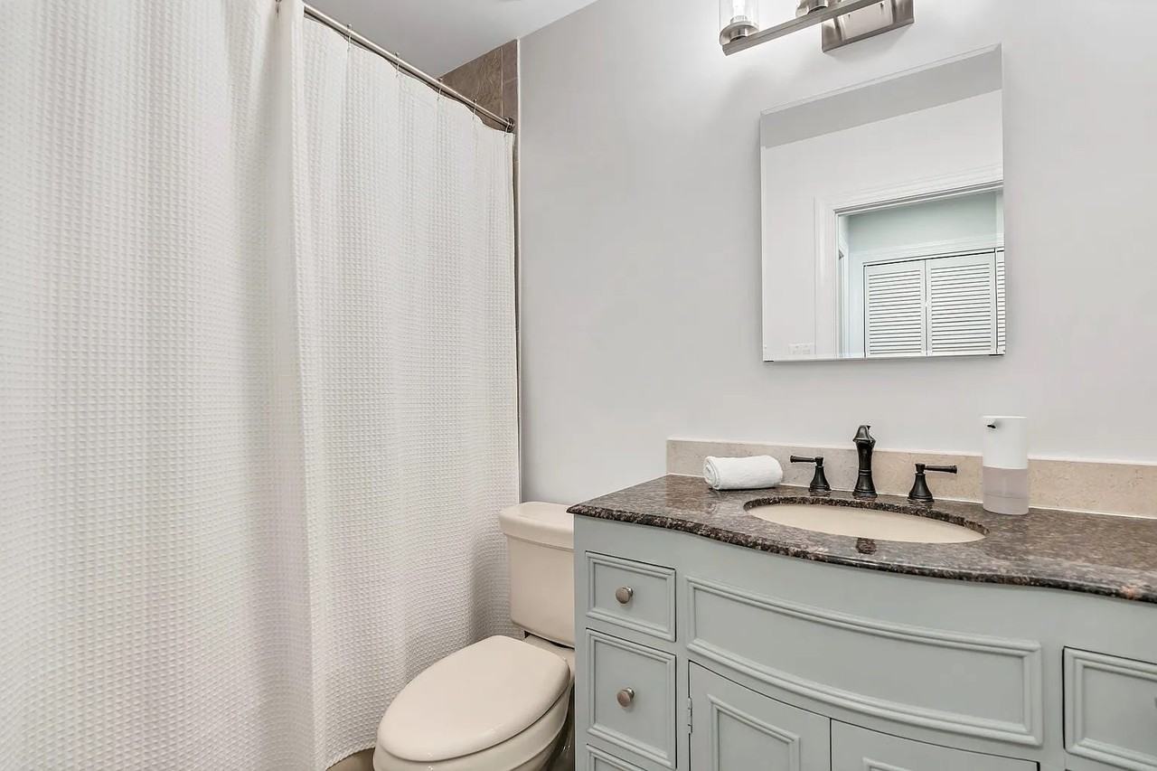 201 Shearwater Ct W #32 - Photo 7 of 8