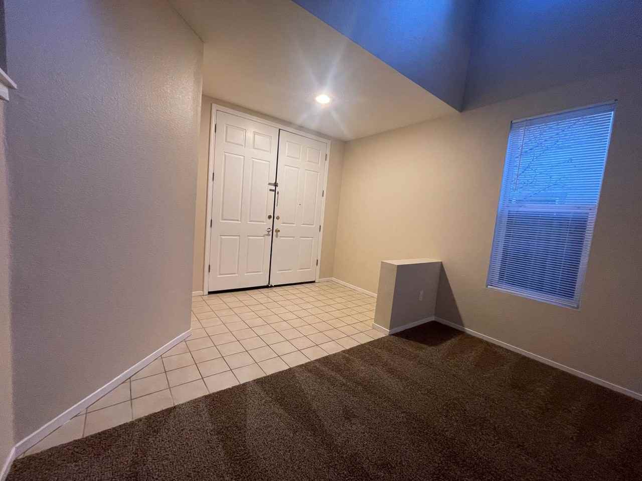 4652 Hawk Way - Photo 4 of 38