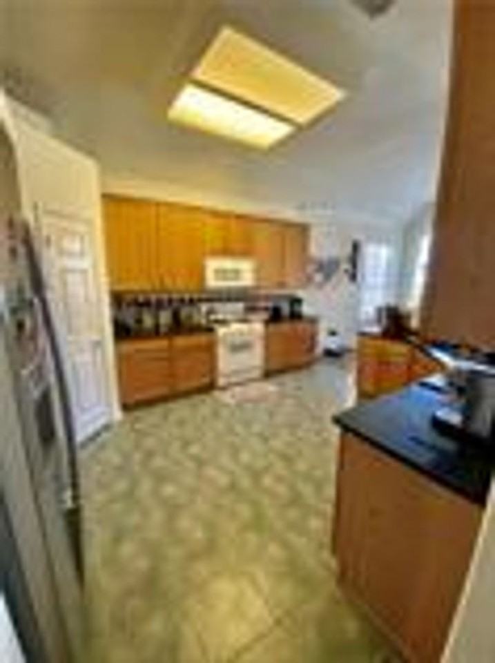 15802 Garrison Cir - Photo 5 of 18