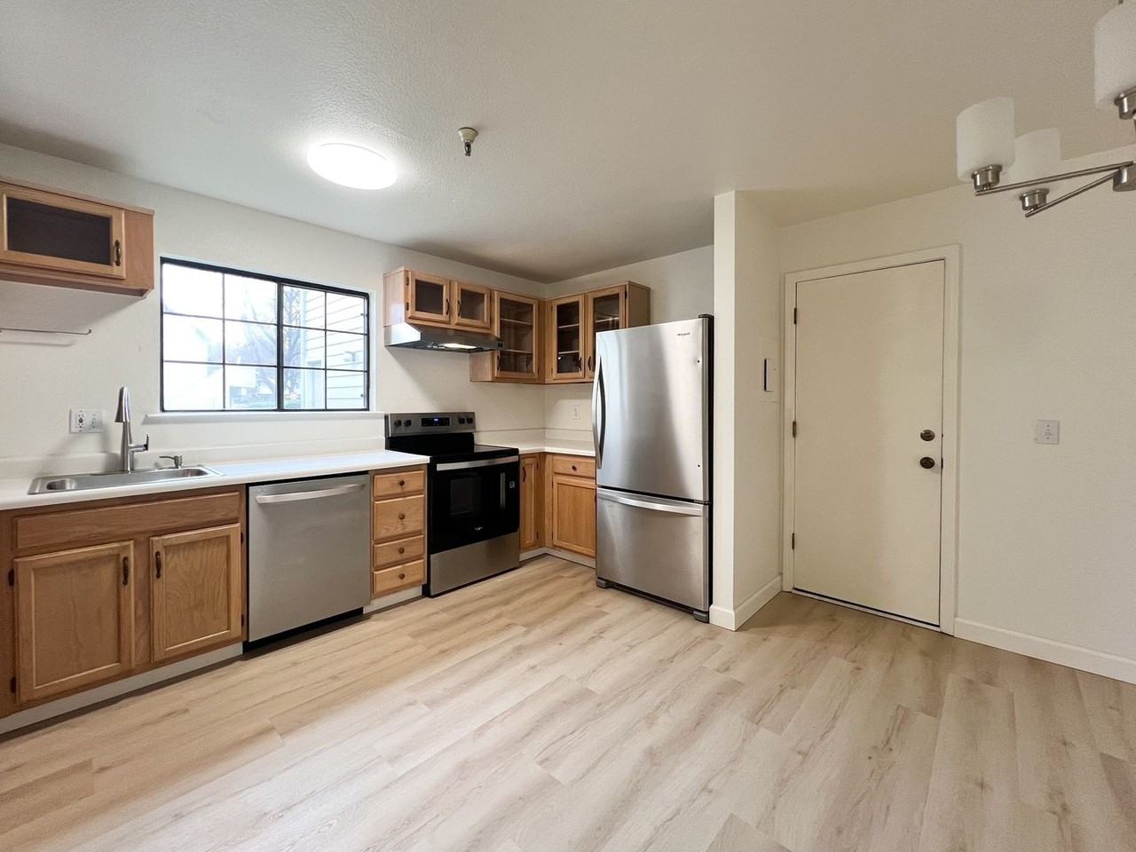 14 Golden Gate Cir - Photo 4 of 25