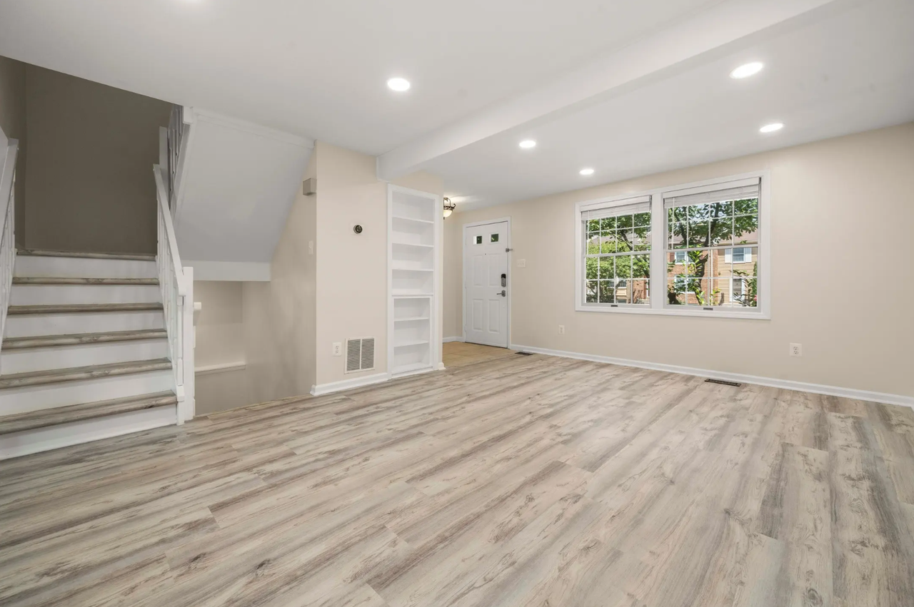 5241 Saint Genevieve Pl - Photo 3 of 32