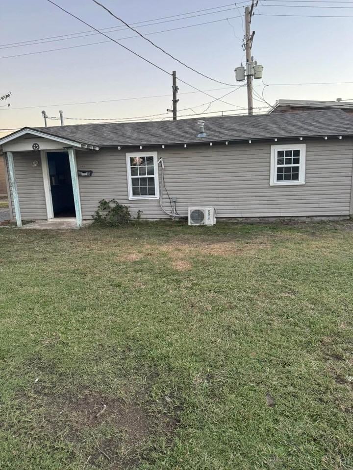 318 1/2 W 5th St - Photo 2 of 8