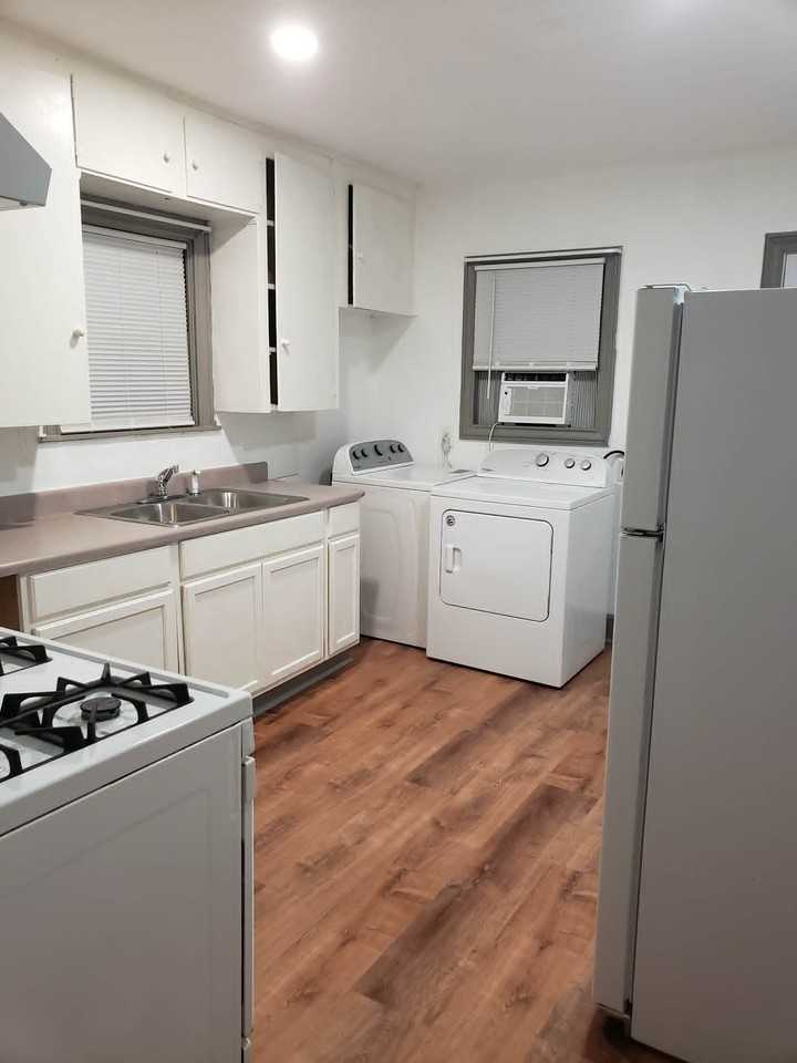 1212 14th St #NA - Photo 4 of 20