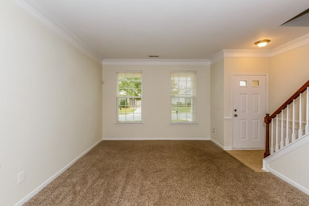 7911 Hereford St - Photo 3 of 16