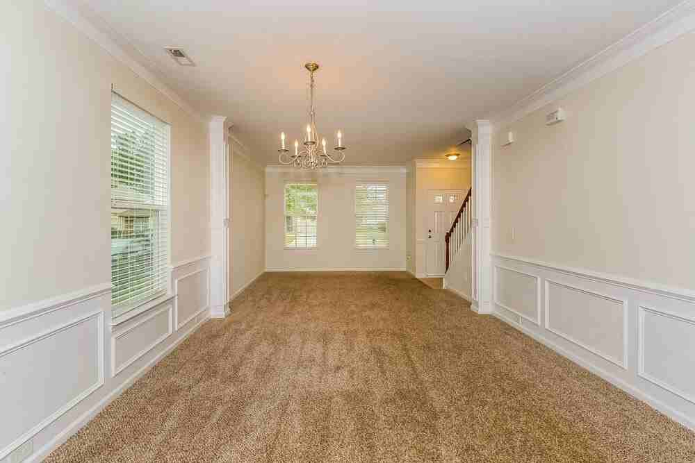 7911 Hereford St - Photo 4 of 16