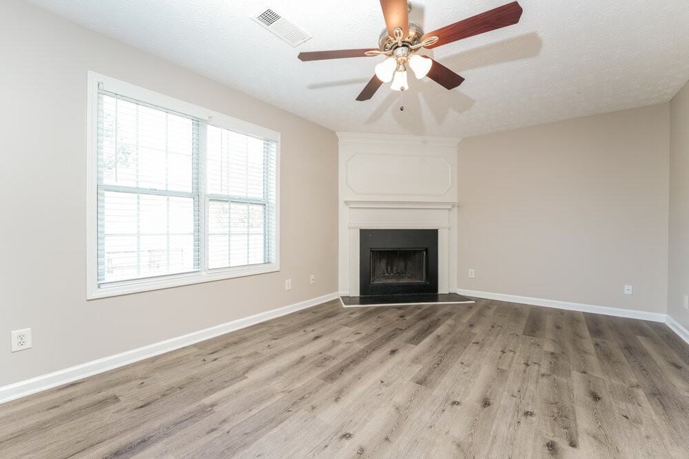 2249 Ligney Creek Ln - Photo 4 of 17