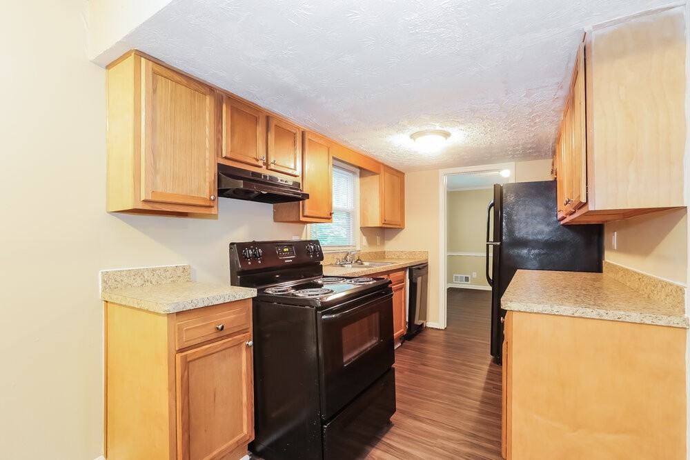 3358 Creekway Dr - Photo 6 of 17