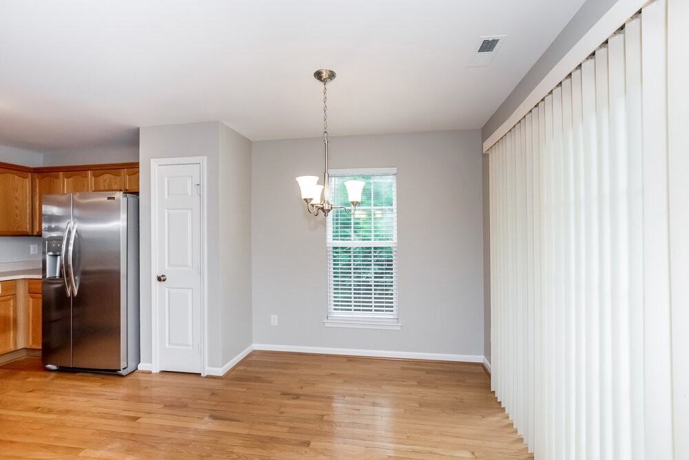 6724 Mimosa St - Photo 6 of 16